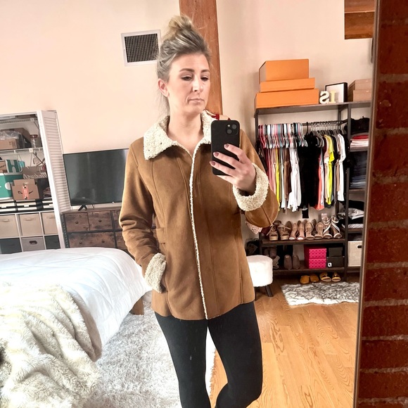 ✨SALE✨ HILARY RADLEY | Faux Fur Coat - Picture 2 of 11